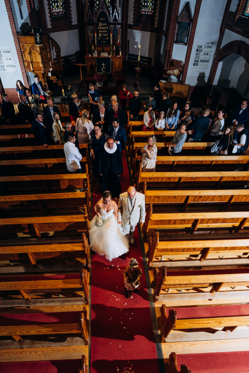 hochzeitsfotograf lübeck Galerie man und Frau und Kind